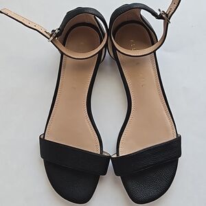 Black Flat Durka Sandals by Kelly & Katie 7.5